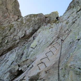 4.diena - kāpiens pa stāvāko un garāko Tatru trekinga trases posmu uz Priečne sedlo 2352m