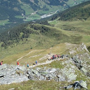 Dodamies no Tisch kogel 2401 m uz Stubnerkogel 2230 m