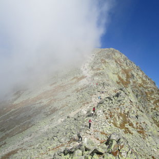 4.diena - kāpiens virsotnē Krivan 2495m