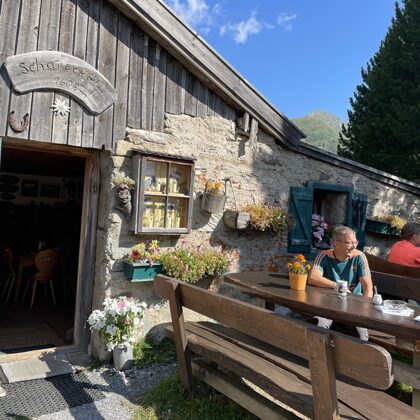 Pārdomas pirms lielā kāpiena Schareckalm kafejnīcā