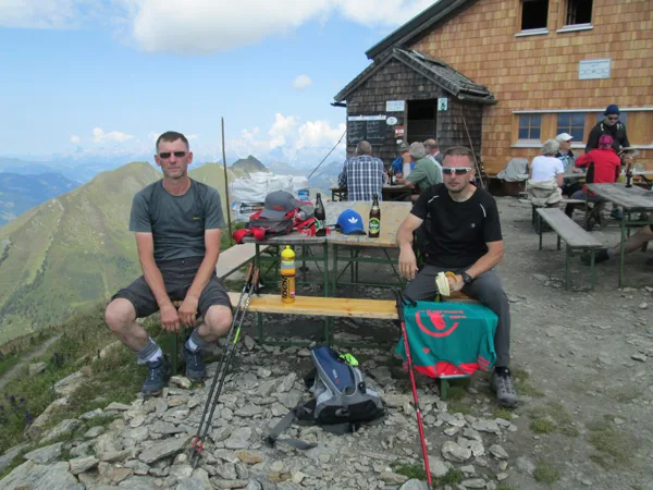5.diena - Gamskar Kg. 2468m - zaļais kalns - augtākā vieta ielejā, kas pilnībā klāta ar zā