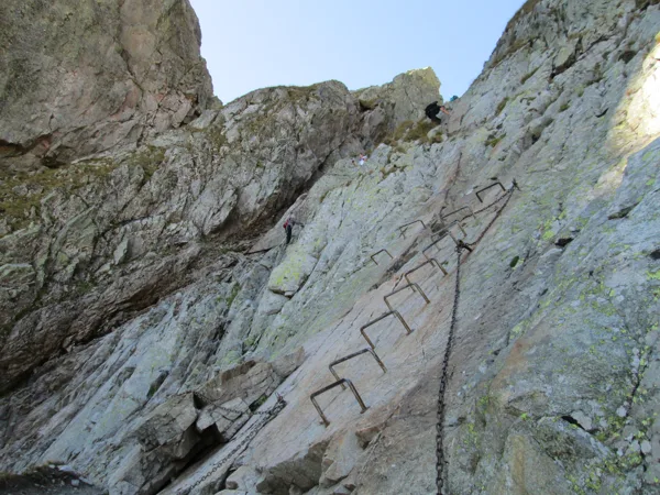 4.diena - kāpiens pa stāvāko un garāko Tatru trekinga trases posmu uz Priečne sedlo 2352m